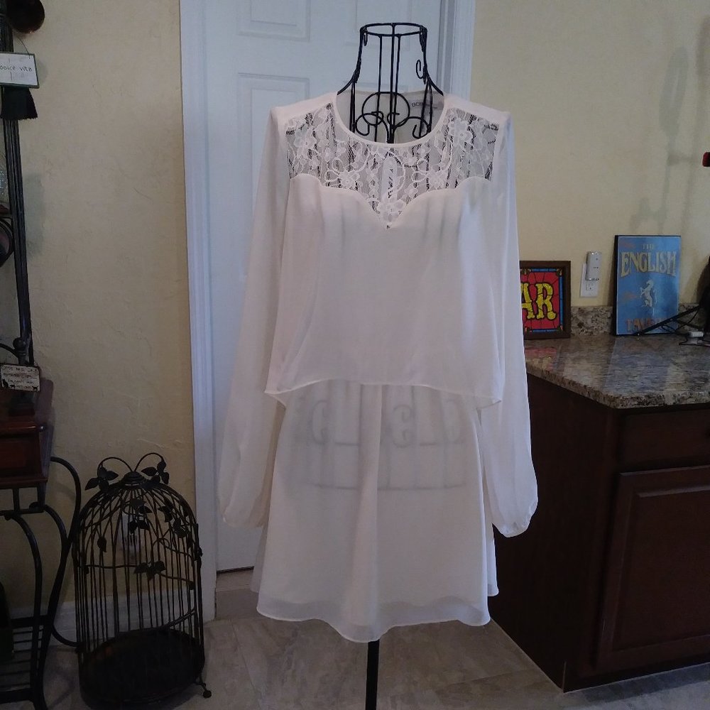 BCBGeneration Whisper White Dress w/Split Back